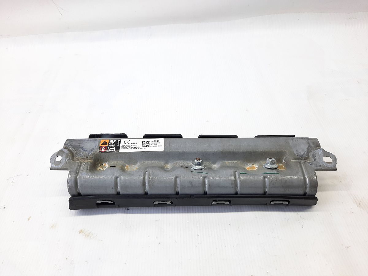 Ats Air Bag ног левый Cadillac ATS 2013-2018 84040721 Cadillac ATS 9