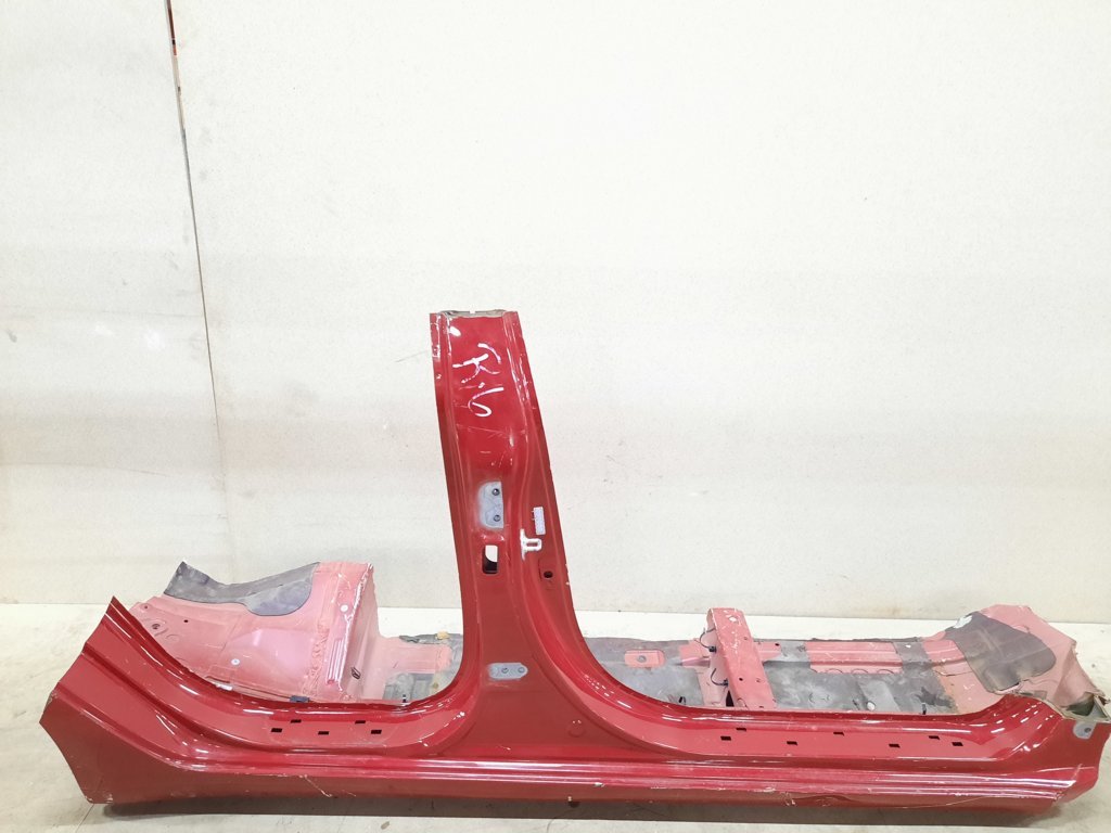 Forte Стійка центральна права (метал) поріг Kia Forte 2014-2016 71402A7B00 Kia Forte 4