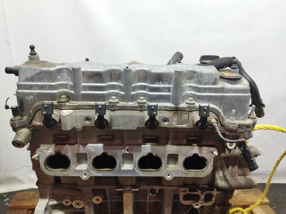 Dart Двигун (без навісного обладнання) (всередині іржа) 2.4 L Dodge Dart 2014-2016 68369232AA Dodge Dart 6