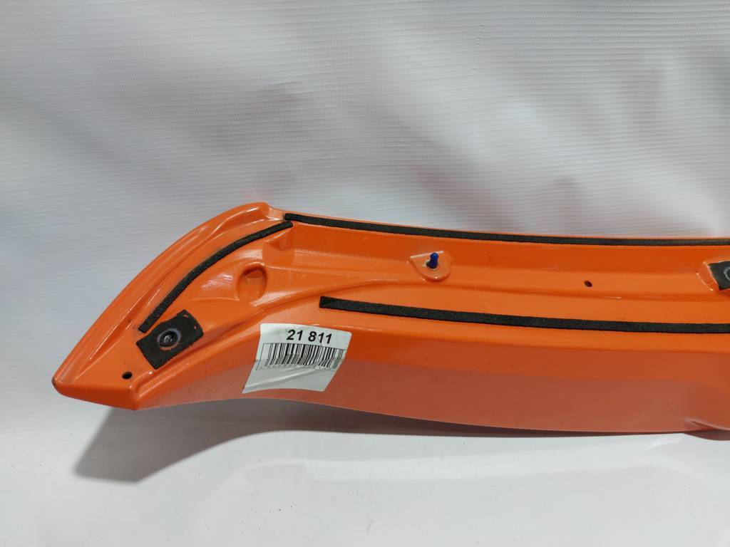Prius c Спойлер кришки багажника Toyota Prius C 2012 7608552916E1 Toyota Prius C 5
