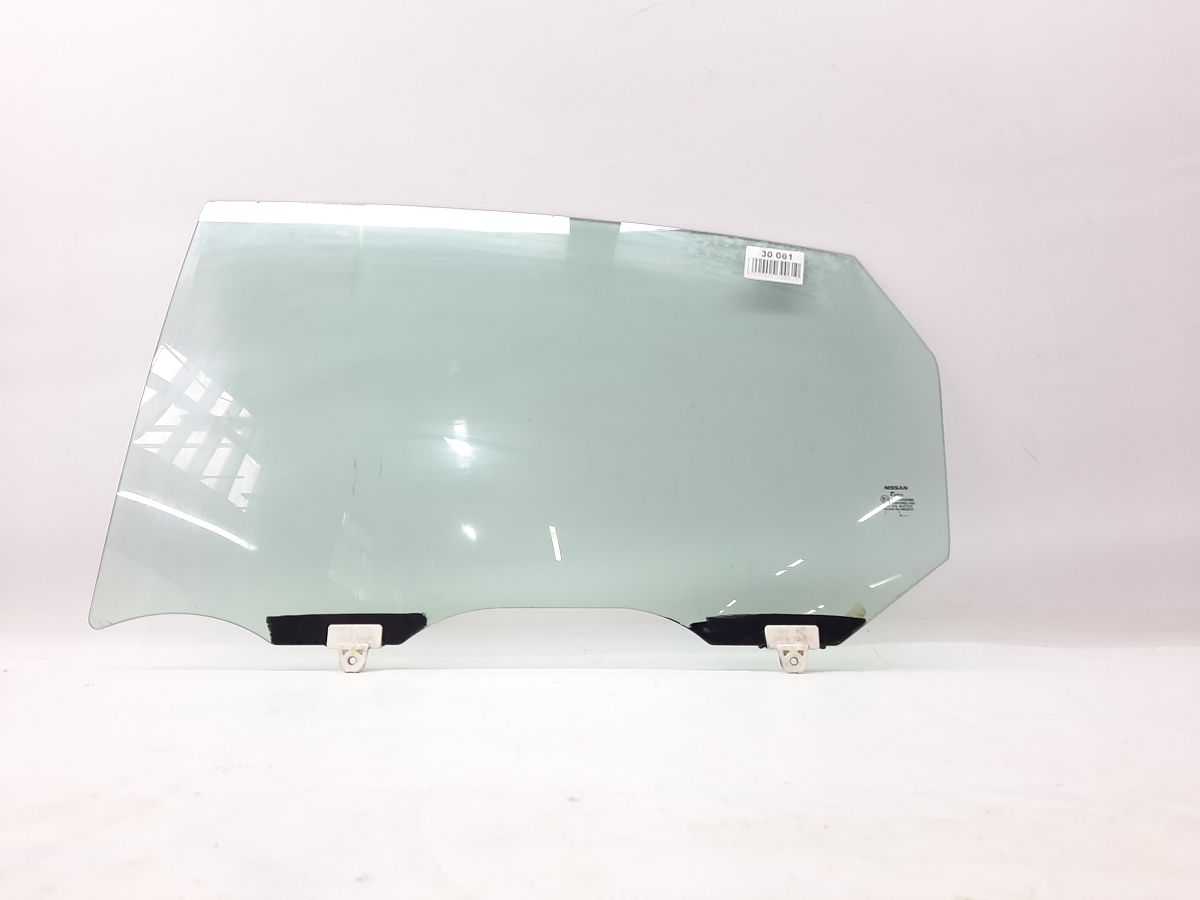 Sentra. Скло дверей задньої лівої Nissan Sentra 2013-2019 823013SG0A Nissan Sentra