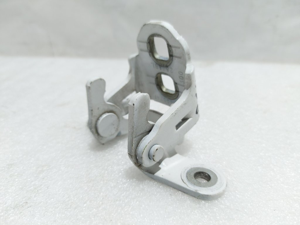 Patriot Петля дверей передньої/задньої лівої верхня Jeep Patriot 2007-2017 5074257AB Jeep Patriot 31