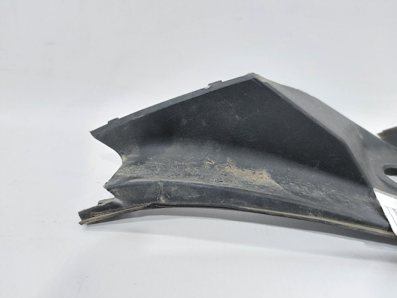 Volt Накладка фонаря заднего левая Chevrolet Volt 2011-2015 22745413 Chevrolet Volt 2