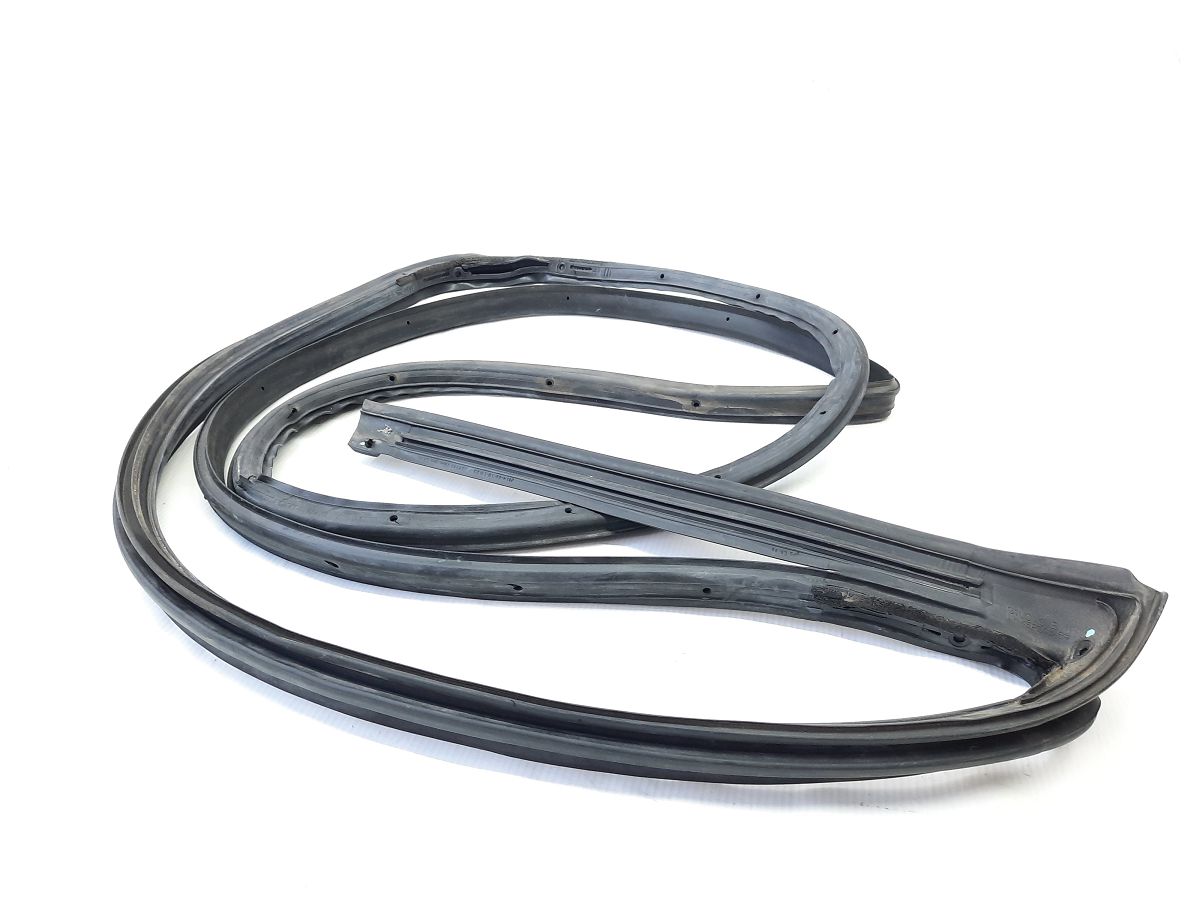 Trax Ущільнювальна гумка дверей задньої лівої Chevrolet Trax 2015-2021 42571102 Chevrolet Trax 3