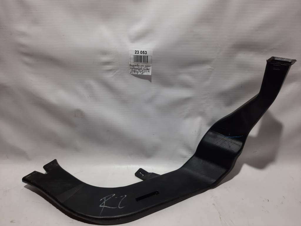 Dart Воздуховод ног задних пассажиров правый Dodge Dart 2013-2019 68081879AC Dodge Dart 15