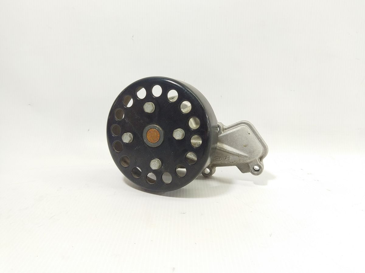 Forte. Помпа охолодження Kia Forte 2014-2018 251002E020 Kia Forte