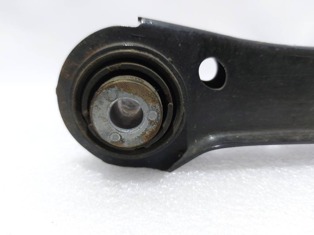 328i xdrive Важіль задній збоку лівий верхній BMW 328i xDrive 2006-2015 33322406289 BMW 328i xDrive 6