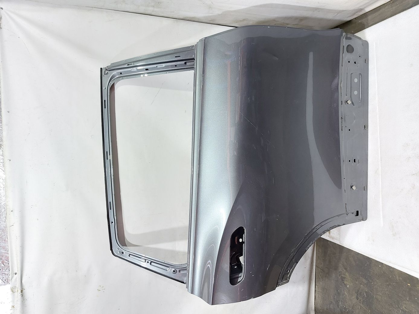 Двери. Дверь задняя правая (темно-серая) Volkswagen ID.6 `2021 Volkswagen ID.6 Двери. Дверь задняя правая (темно-серая) Volkswagen ID.6 `2021 Volkswagen ID.6