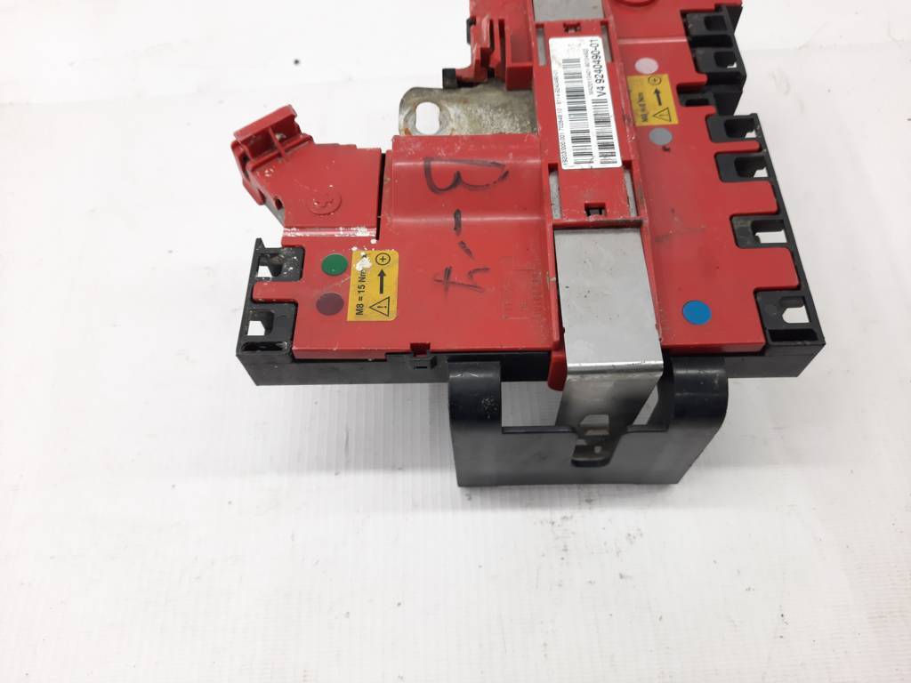 7 series Плюсовая клемма BMW 7 2012 61149240490 BMW 7 3