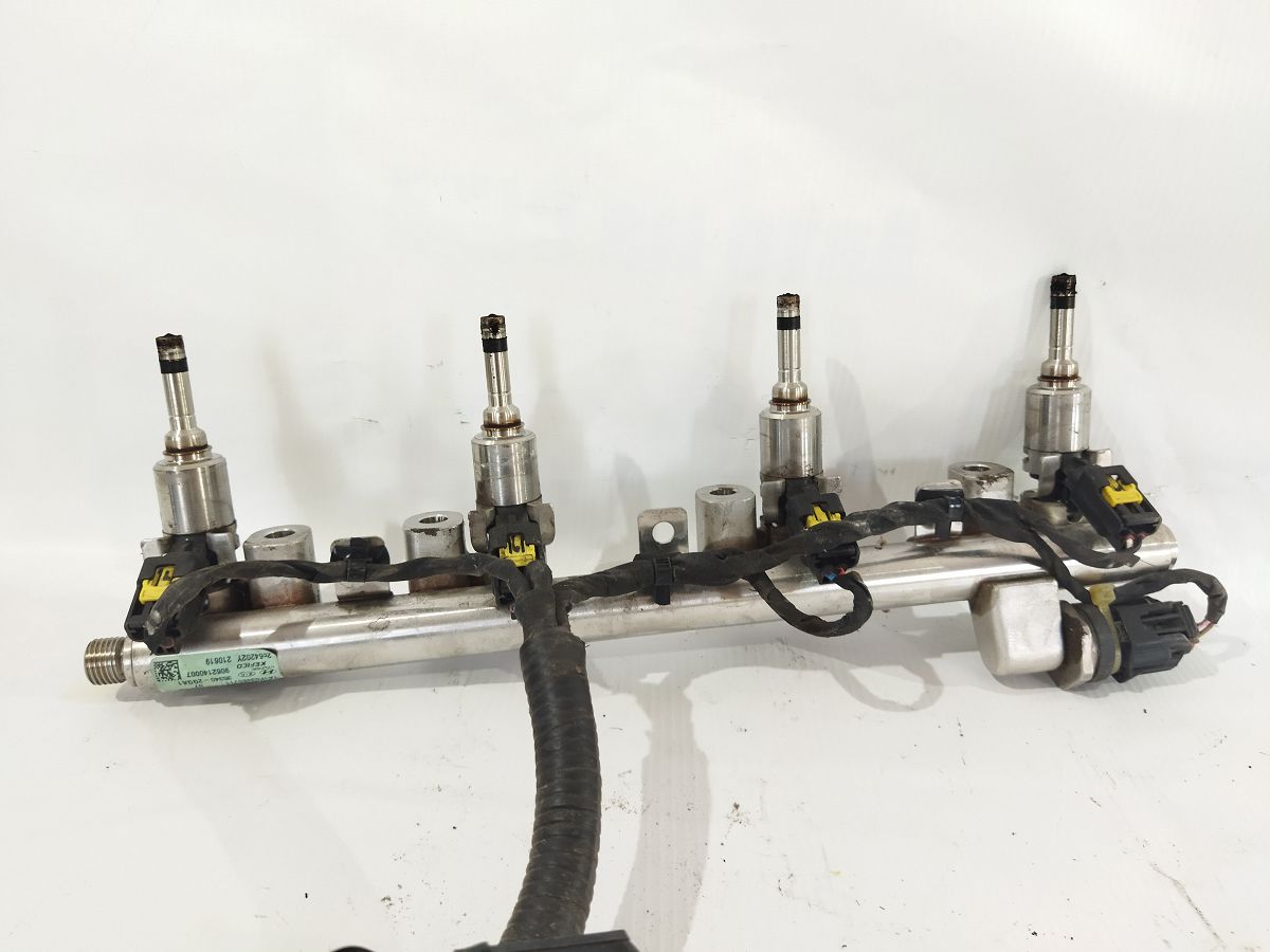 Optima Паливна рейка з форсунками Kia Optima 2016-2020 353042GGA0 Kia Optima 6