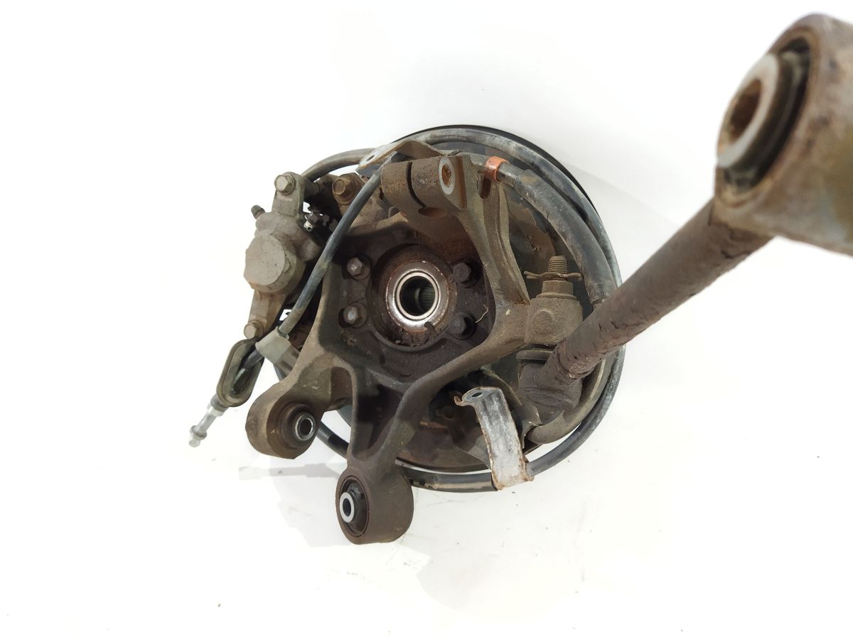 Forester Цапфа задняя левая Subaru Forester 2014-2018 28411SG011 Subaru Forester 4