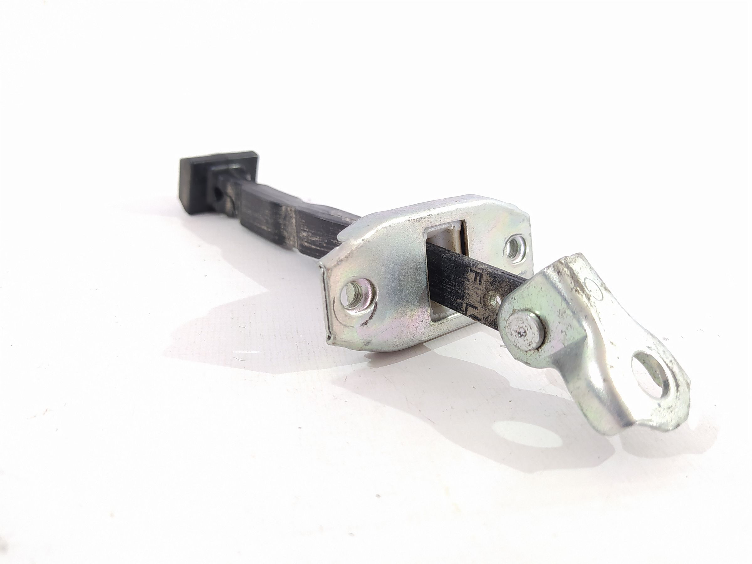 Versa note Ограничитель двери передней левой Nissan Versa Note 2014-2019 804303VA0B Nissan Versa Note 3