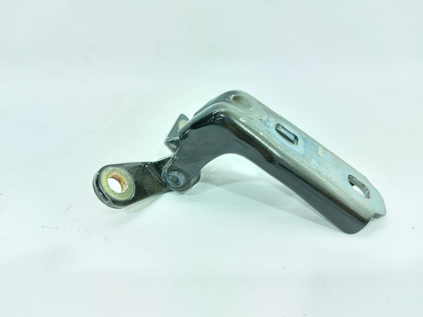 Volt Петля двері задньої ліва нижня Chevrolet Volt 2011-2019 13501715 Chevrolet Volt 2