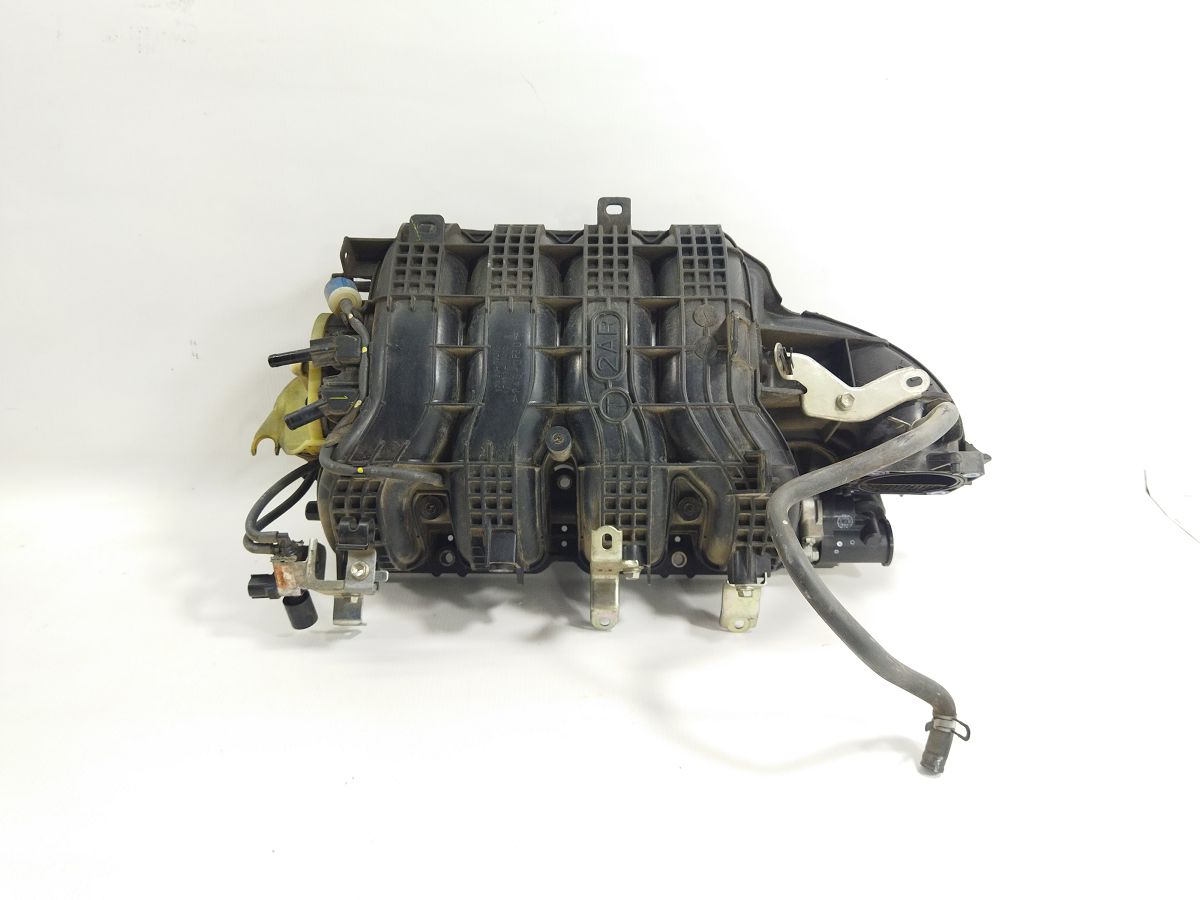 Camry. Впускний колектор Toyota Camry 2015-2017 171200V010 Toyota Camry