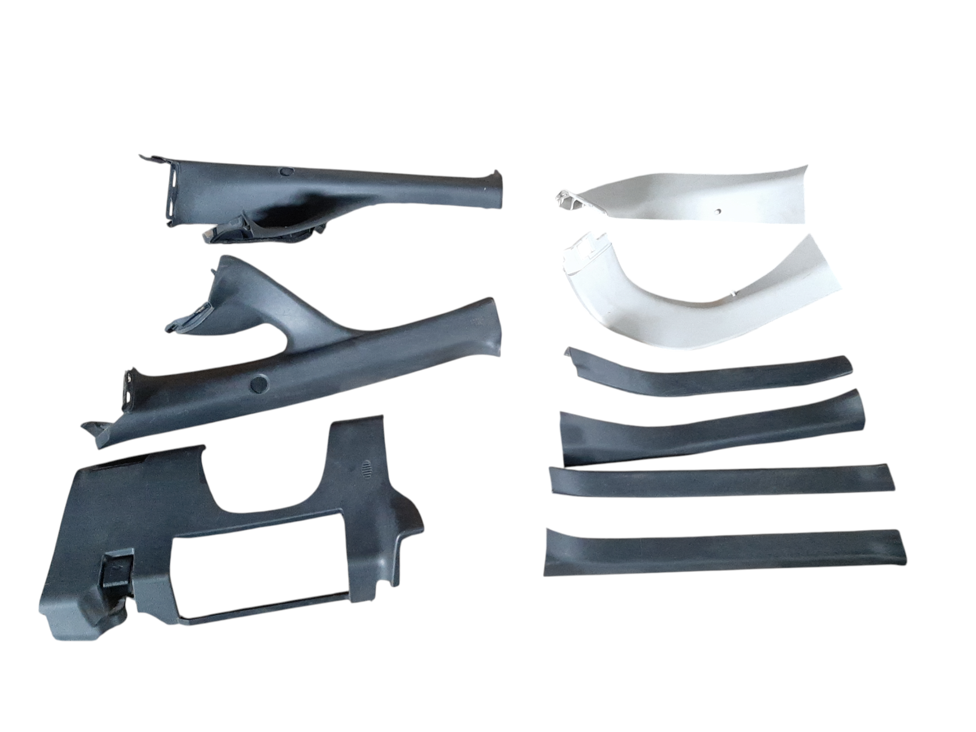 Leaf Обшивка салону Nissan Leaf 2020-2025 Nissan Leaf 4 Leaf Обшивка салону Nissan Leaf 2020-2025 Nissan Leaf 4