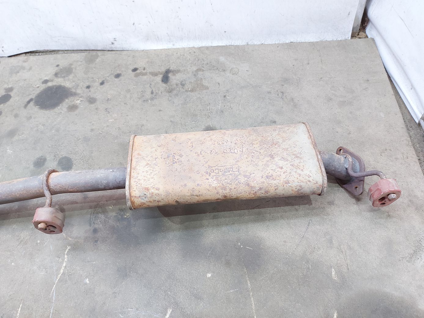 Fiesta sedan Выхлопной глушитель Ford Fiesta sedan 2011-2017 BE8Z5230C Ford Fiesta sedan 8