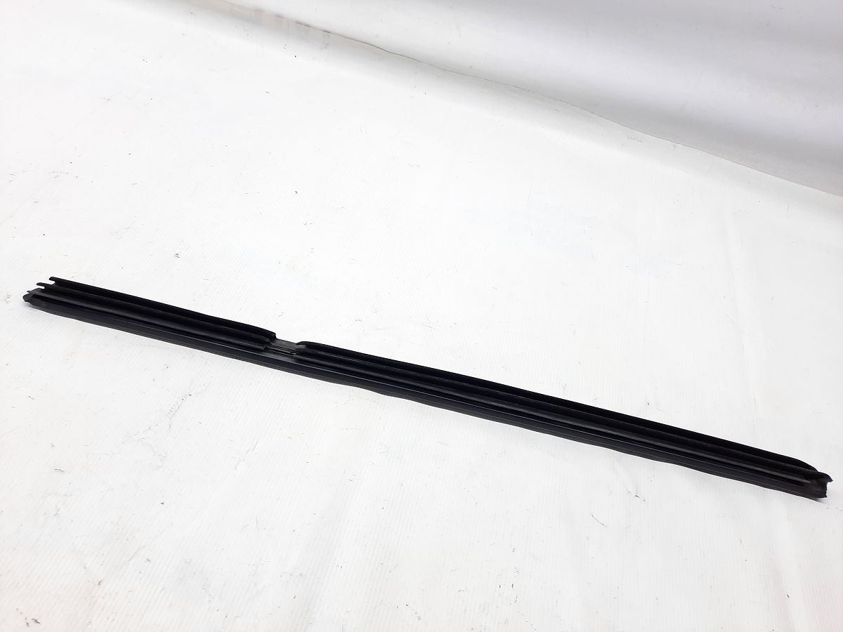 Tiguan Уплотнительная резинка стекла двери задней левой внутренняя Volkswagen Tiguan 2009-2018 5N0839479A5AP Volkswagen Tiguan 3