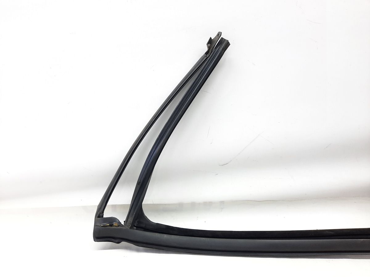 Cruze Направляющая резинка стекла с форточкой двери задней правой Chevrolet Cruze 2014-2016 94785817 Chevrolet Cruze 2 Cruze Направляющая резинка стекла с форточкой двери задней правой Chevrolet Cruze 2014-2016 94785817 Chevrolet Cruze 2