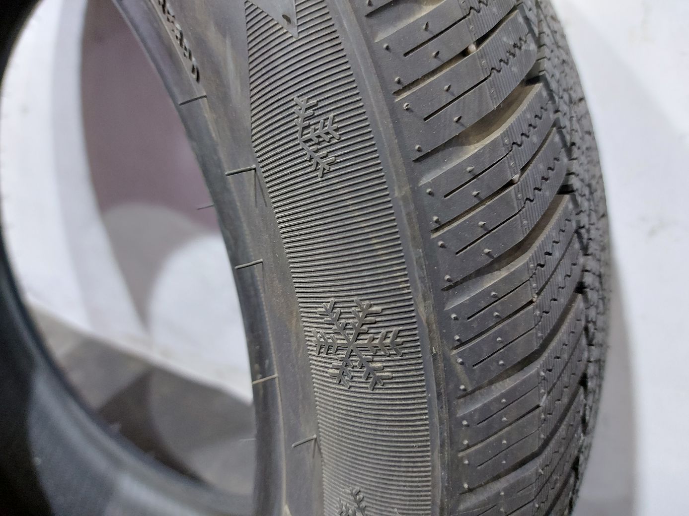  Гума Ilink snowgripper 185/55R16 8