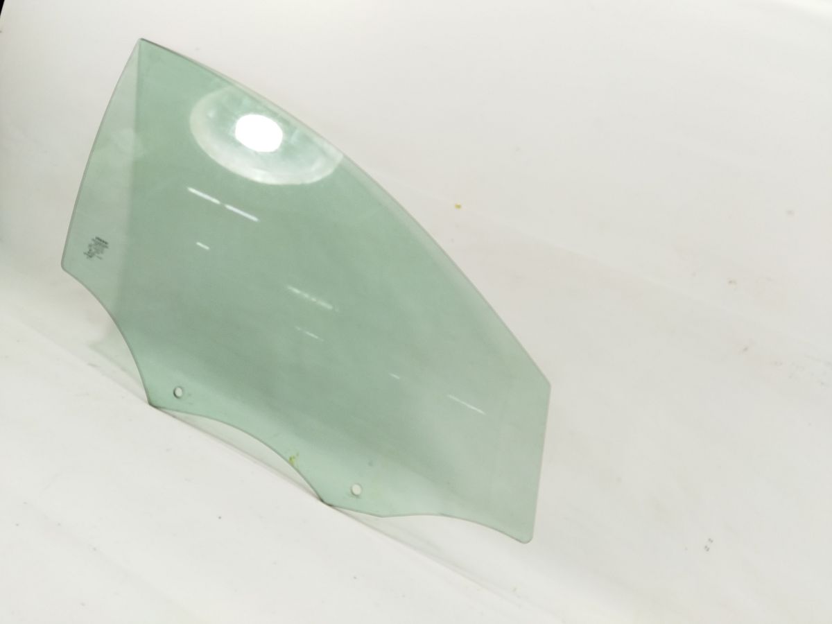 S60 Скло дверей передньої правої Volvo S60 2011-2018 31385411 Volvo S60 3