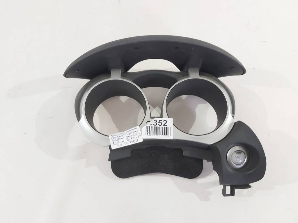 Juke. Кришка панелі приладів з кнопкою запуску двигуна Nissan Juke 2013-2017 682401KA2A Nissan Juke Juke. Кришка панелі приладів з кнопкою запуску двигуна Nissan Juke 2013-2017 682401KA2A Nissan Juke