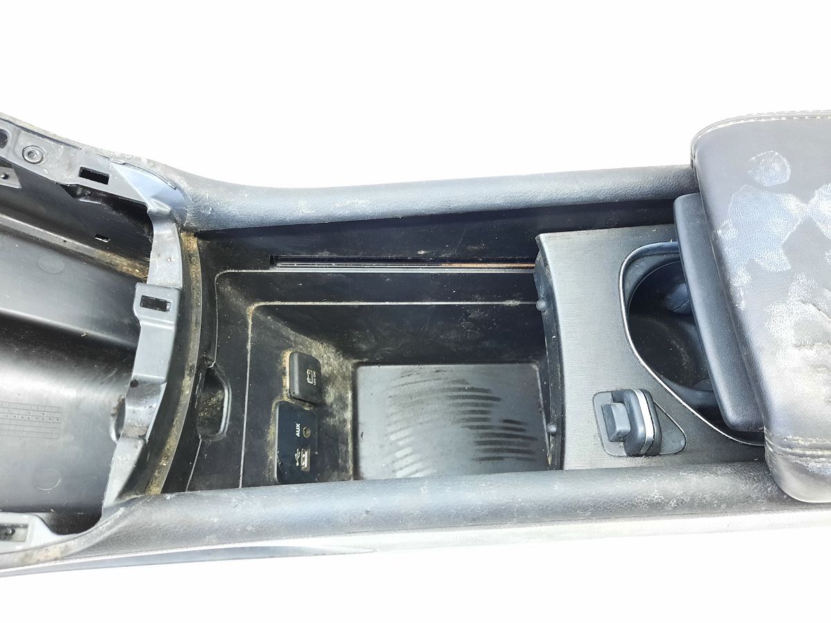 200 limited Центральна консоль Chrysler 200 Limited 2015-2017 5UQ80DX9AB Chrysler 200 Limited 7