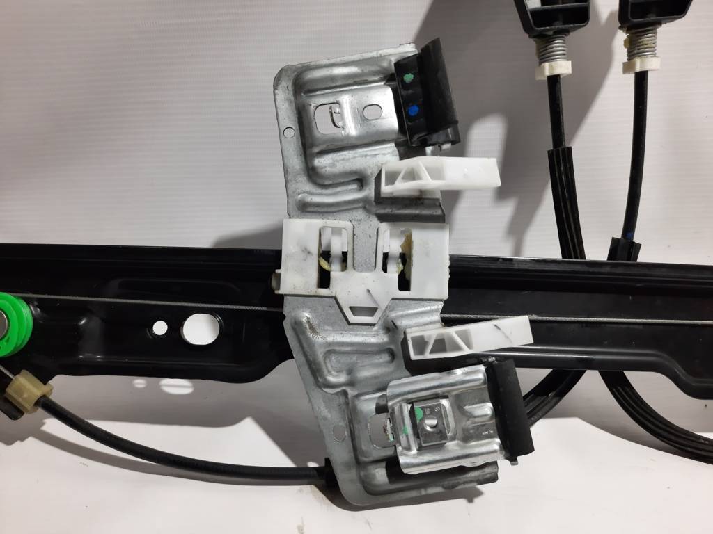 Fiesta Склопідйомник двері передньої лівої Ford Fiesta 2011-2019 AE8Z5423201A Ford Fiesta 17