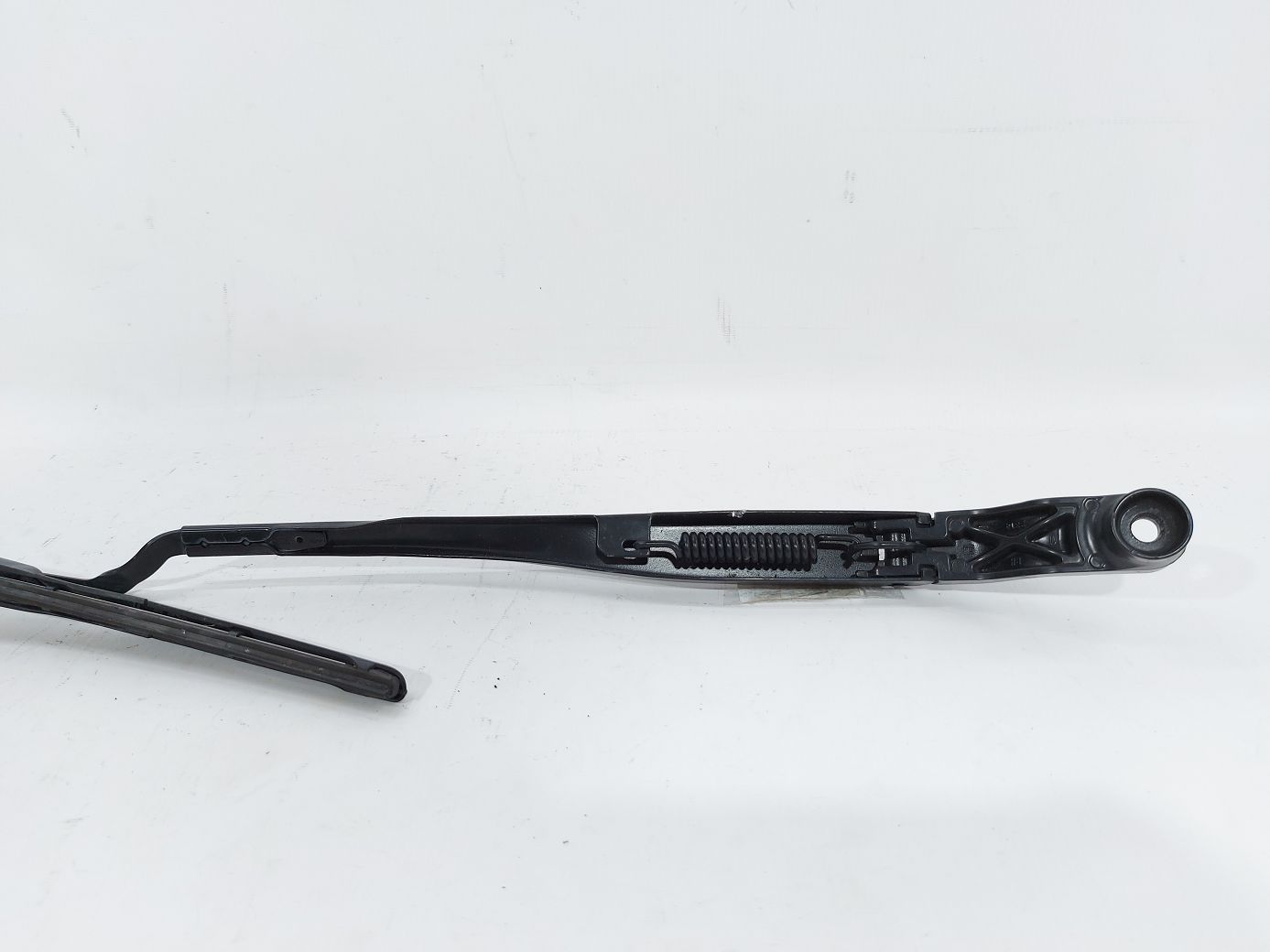 Ats Рычаг стеклоочистителя правый Cadillac ATS 2013-2019 22905712 Cadillac ATS 8