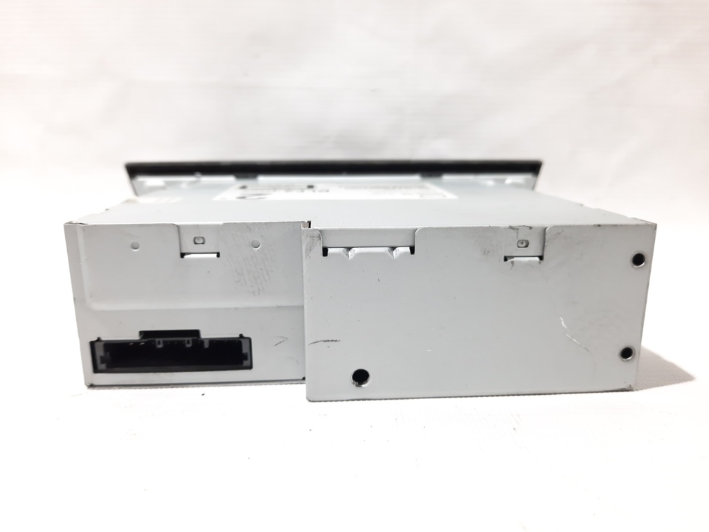 3 CD-дисковод Mazda 3 2014-2018 BLF2669G0D Mazda 3 6