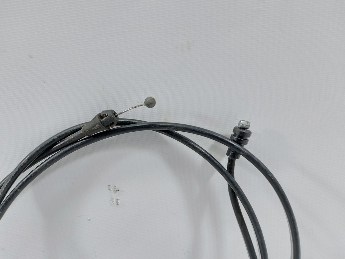 Malibu Трос замку капота Chevrolet Malibu 2013-2015 23434316 Chevrolet Malibu 2