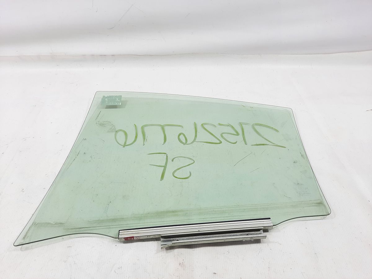 Prius. Скло дверей задньої правої Toyota Prius 2012-2019 6813052370 Toyota Prius Prius. Скло дверей задньої правої Toyota Prius 2012-2019 6813052370 Toyota Prius