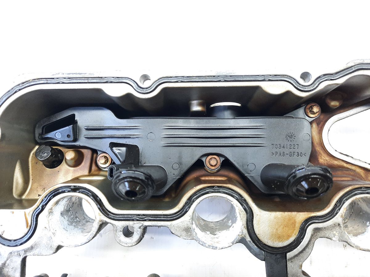 7 series Крышка головки блока цилиндров левая BMW 7 2012 1127588545 BMW 7 8 7 series Крышка головки блока цилиндров левая BMW 7 2012 1127588545 BMW 7 8