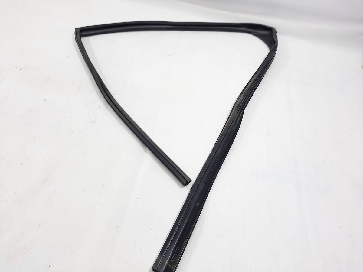 Tsx Напрямна гумка скла дверей задньої правої Acura TSX 2011-2014 72735TL0G01 Acura TSX 2