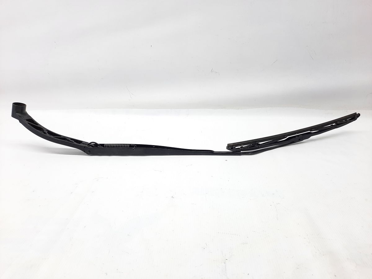 Sentra. Рычаг стеклоочистителя правый Nissan Sentra 2013-2019 288863SG0A Nissan Sentra