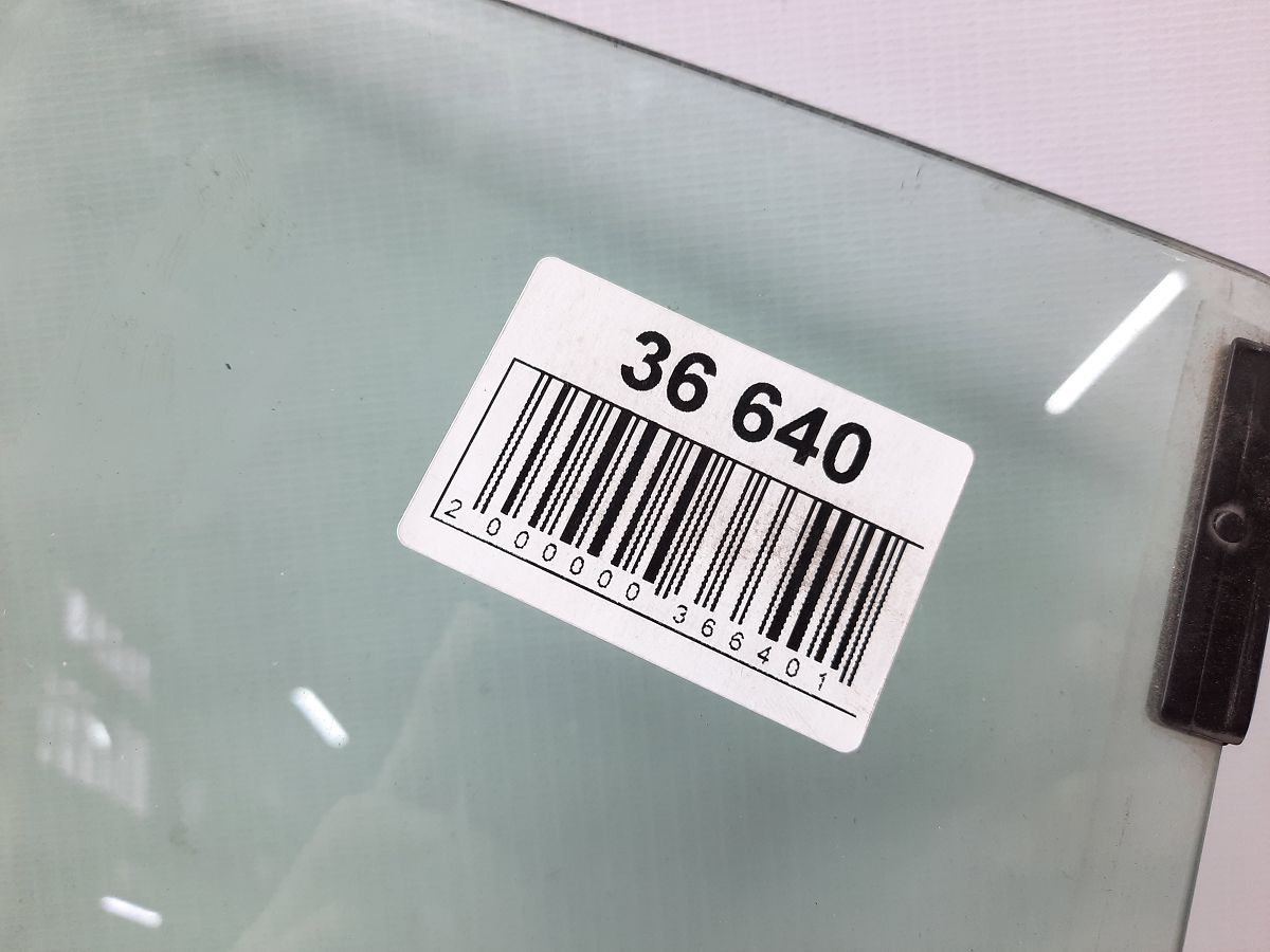 500 Скло дверей передньої лівої Fiat 500 2012-2019 4816693AC Fiat 500 4