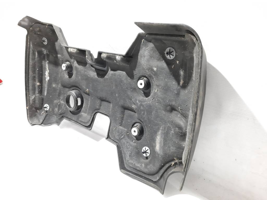 Malibu Кришка двигуна декоративна Chevrolet Malibu 2016-2020 25201313 Chevrolet Malibu 11 Malibu Кришка двигуна декоративна Chevrolet Malibu 2016-2020 25201313 Chevrolet Malibu 11