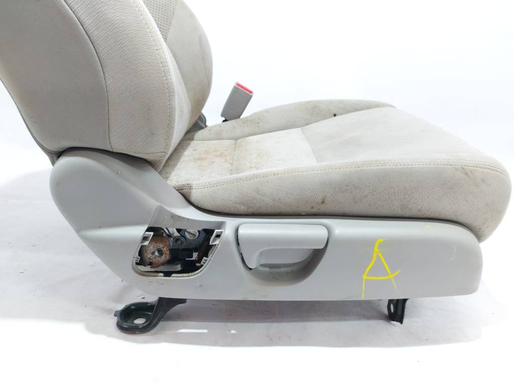 Insight Сидіння переднє праве Honda Insight 2010-2011 81126TM8A02 Honda Insight 16
