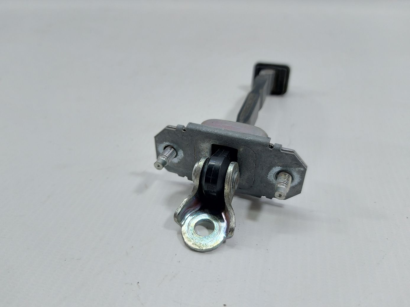 Forester Ограничитель двери задней правой Subaru Forester 2009-2013 62124FJ001 Subaru Forester 3
