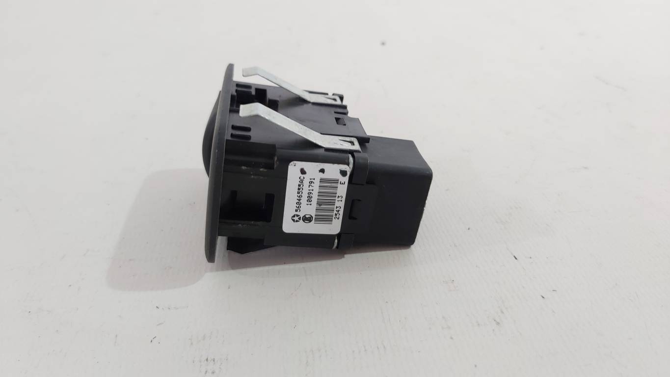 Dart Кнопка керування склопідйомника дверей задніх Dodge Dart 2013-2019 56046555AC Dodge Dart 6