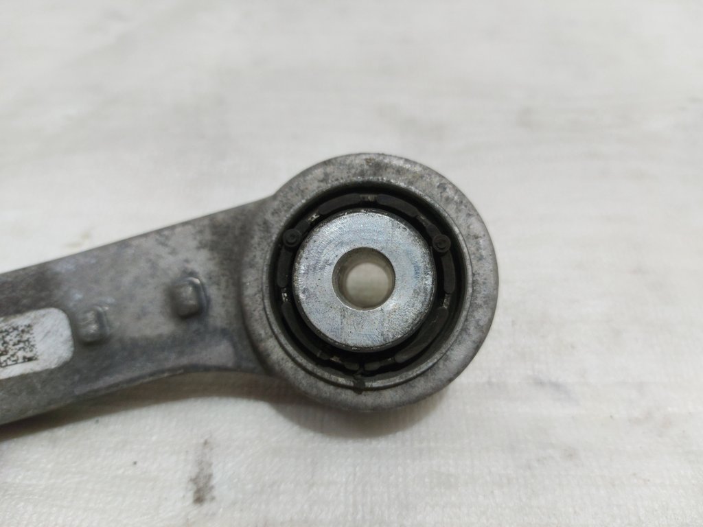 7 series Важіль задній верхній правий BMW 7 2009-2012 33326782132 BMW 7 3