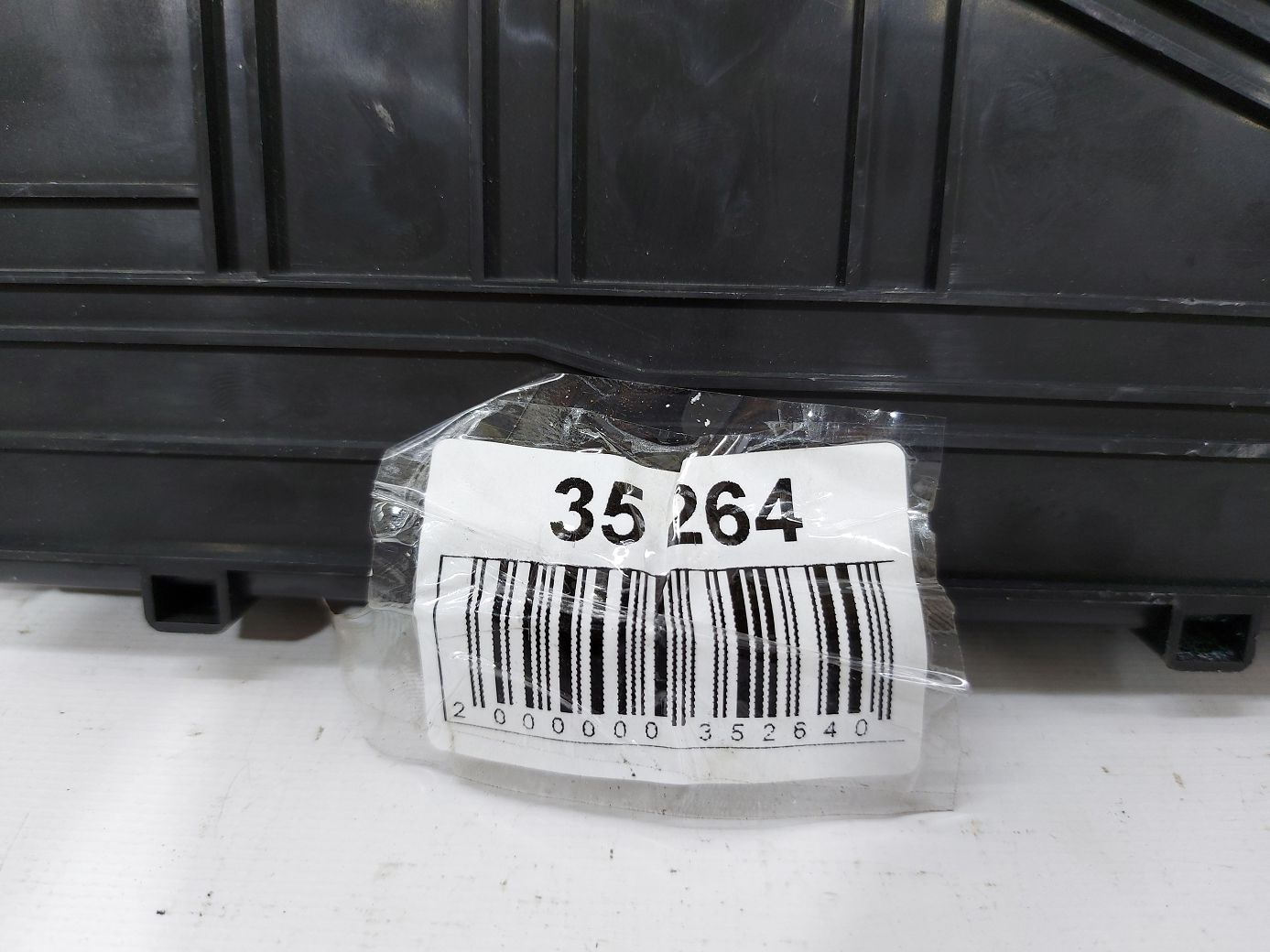 Ats Блок запобіжників салону задній Cadillac ATS 2015 22959736 Cadillac ATS 4