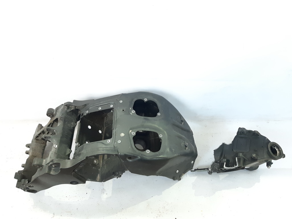 Gtr-1400 Рама (ушкоджена) Kawasaki GTR-1400 2010 321600474 Kawasaki GTR-1400 5