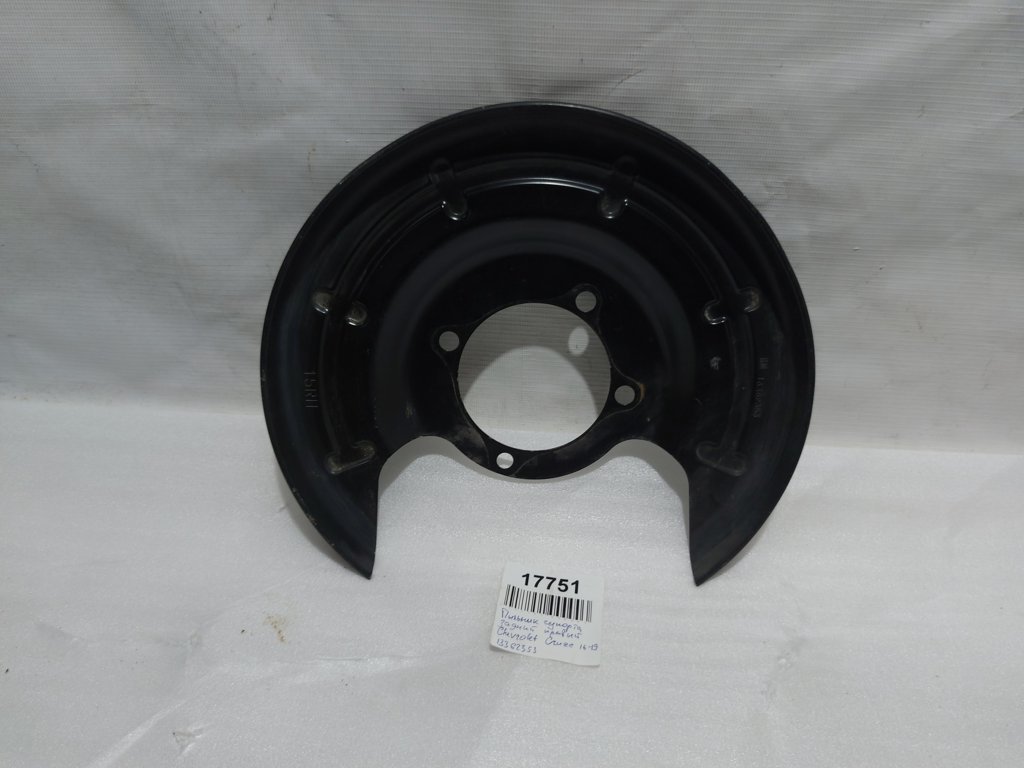 Cruze. Пильовик супорта задній правий Chevrolet Cruze 2016-2019 13362353 Chevrolet Cruze