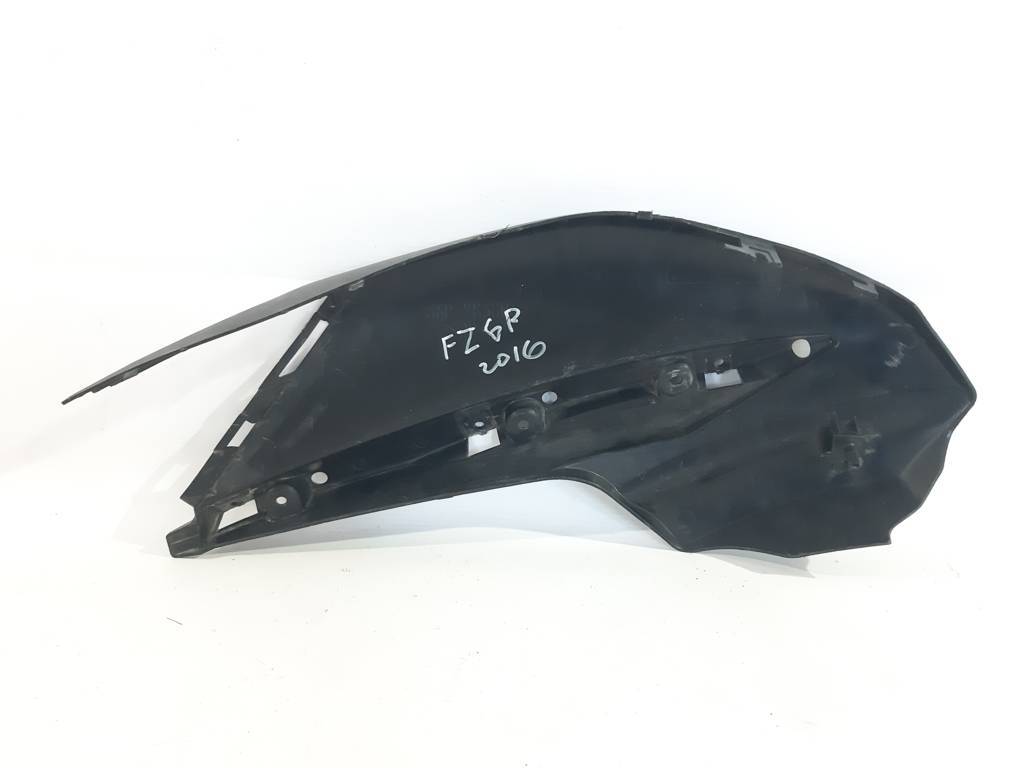 F26 Обтічник передній правий верхній YAMAHA F26 2009-2012 36P2838R YAMAHA F26 2