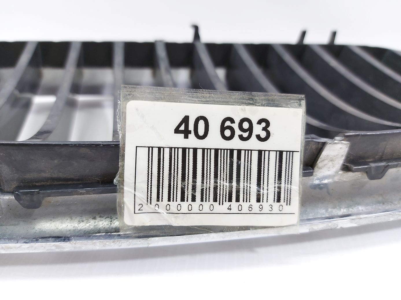 328i xdrive Решітка радіатора верхня ліва (ніздря) Тайвань BMW 328i xDrive 2012-2016 51137255411 BMW 328i xDrive 7