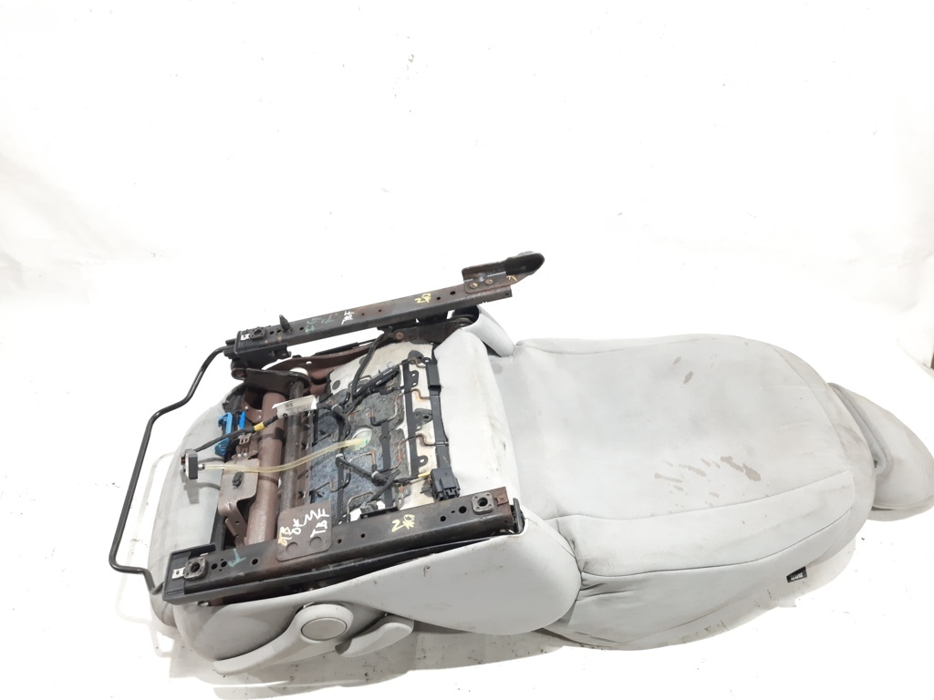 Dart Сидение переднее правое Dodge Dart 2013 68083599AA Dodge Dart 4