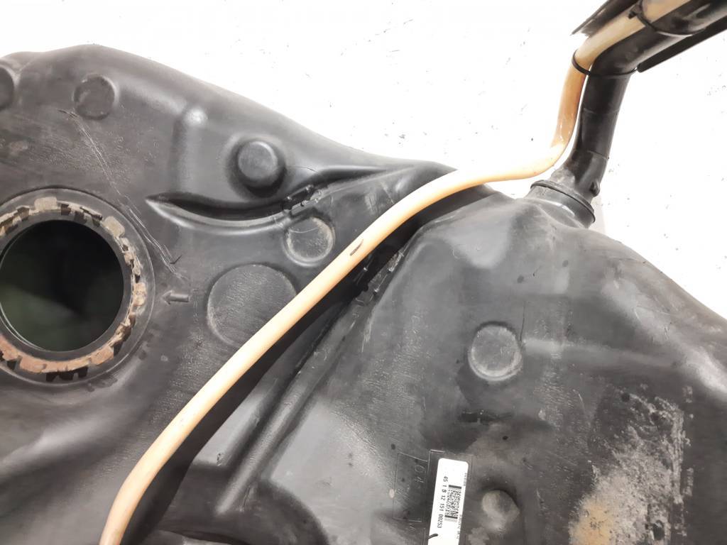 Passat s Бензобак с горловиной Volkswagen Passat S 2012-2016 561201055A Volkswagen Passat S 7