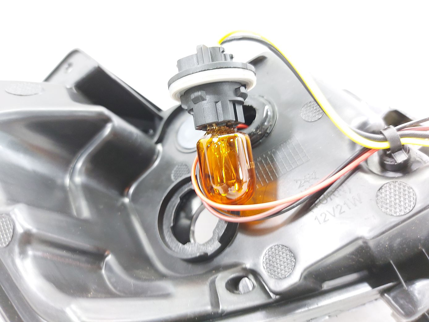 Противотуманные фары и дхо Дневной ходовой огонь левый Chevrolet Malibu 2019-2021 84575553 Chevrolet Malibu 7 Противотуманные фары и дхо Дневной ходовой огонь левый Chevrolet Malibu 2019-2021 84575553 Chevrolet Malibu 7