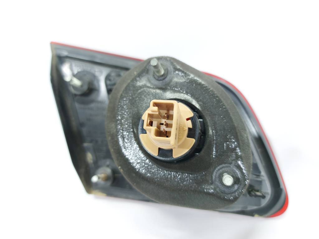 Legacy Фонарь крышки багажника правый Subaru Legacy 2010-2014 84912AJ02A Subaru Legacy 6