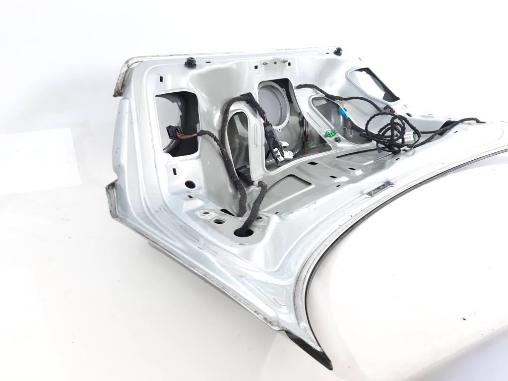 Passat cc Кришка багажника гола Volkswagen Passat CC 2009-2012 3C8827025C Volkswagen Passat CC 30